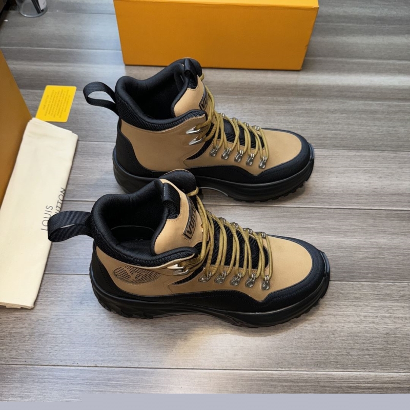 l**is V*t*n sneakers